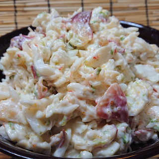 【☆￥980☆】ホッキ入り海鮮サラダ５００ｇ（冷凍）