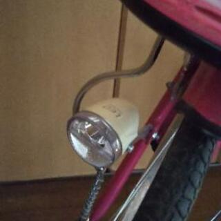 今週末まで限定🚲️22インチ子供用自転車✨(ピンク)led自動点灯の画像
