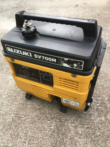 スズキ発電機　SV700H 60Hz 100v 7A