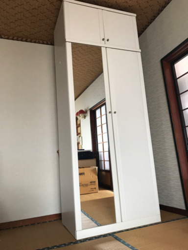 大形鏡付きクローゼット