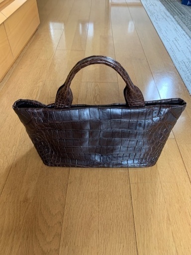 美品　伊勢丹オリジナル　日本製　クロコダイルハンドバッグ