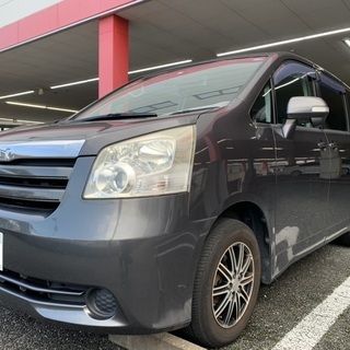 2007年式 トヨタ ノア 8人乗りの画像