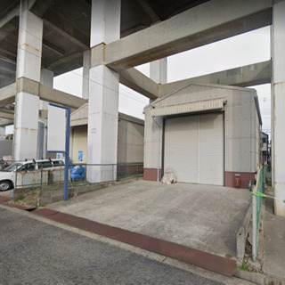 希少前面駐車軽3台可能♫倉庫事務所♫早い者勝ちですよ♫