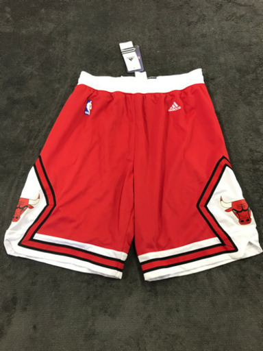 Adidas(アディダス) NBA シカゴ・ブルズ スウィングマン ショーツ 復刻モデル