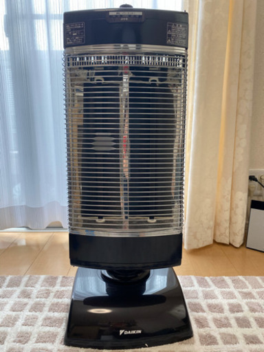 遠赤外線暖房機　セラムヒート