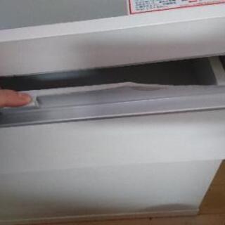 食器棚の画像
