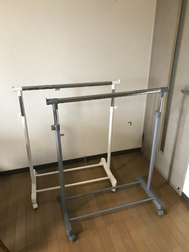 ハンガーパイプ