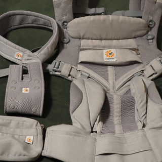 【お譲り先決定】エルゴ　オムニ360クールエア　グレーの画像