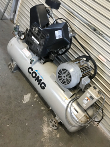 エアー　コンプレッサー  5馬力　アネスト岩田　10k