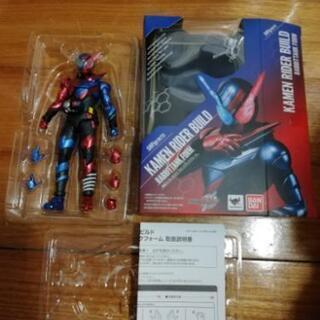 s.h.フィギュアーツ 仮面ライダービルド ラビットタンク