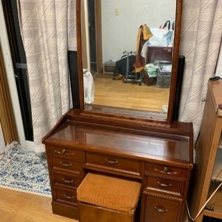 ドレッサー無料にしました。