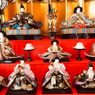 お雛様七段飾りの画像
