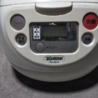 【交渉中】ZOJIRUSHI 炊飯器 (5合炊き)