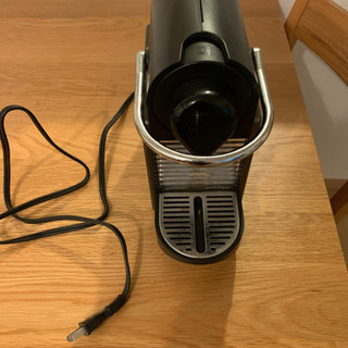 ネスプレッソ　カプセルコーヒーマシン