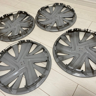 ホンダ　シャトル　ホイールカバー　15インチ4枚セットの画像