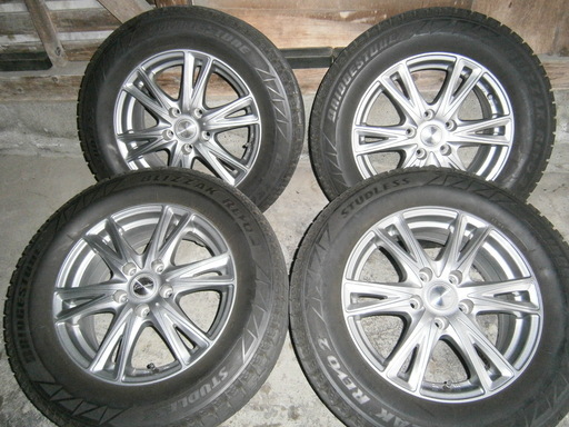 週明け雪？　プリウス等に　美品アルミホイール + スタッドレス　4本セット