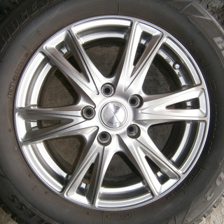 週明け雪？　プリウス等に　美品アルミホイール + スタッドレス　4本セット 週明け雪？ プリウス等に 美品アルミホイール + スタッドレス 4本セット