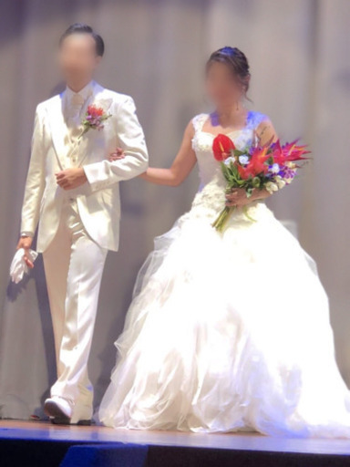 ウェディングドレス　PRONOVIAS Avenue Diagonal