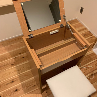 ドレッサー テーブルイスセット の画像