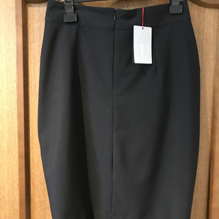 黒色　スカート　新品
