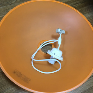 山善　レトロな電球型蛍光灯の傘の画像