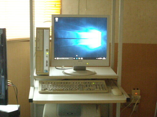 デスクトップパソコン windows 10 Pro