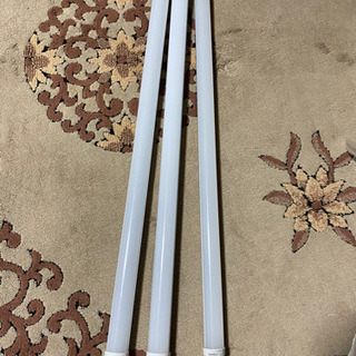 LED 蛍光灯の画像