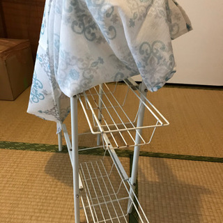 3月6日まで掲載　無料　ランドリー収納　スライド引き出し付きの画像