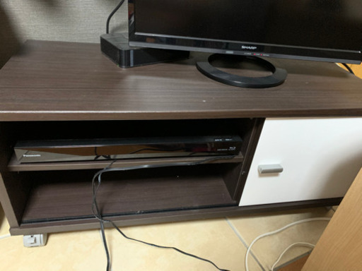 シンプルなニトリのテレビボード