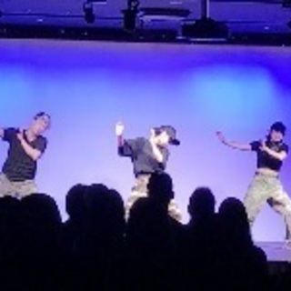 ダンス初心者大歓迎！アーティストカバーダンススクール発表会の画像