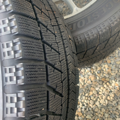【超美品!!】スタッドレスタイヤ アルミホイールセット バリ山 215/60R16