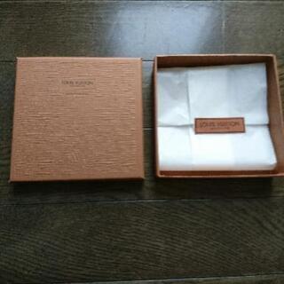 新品同様❤️LOUIS VUITTON 箱　横13㎝Ⅹ縦13㎝Ⅹ...