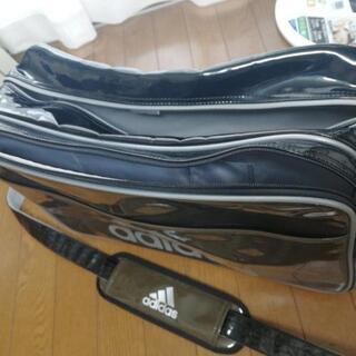◆値下げ◆ アディダス　エナメルバッグの画像