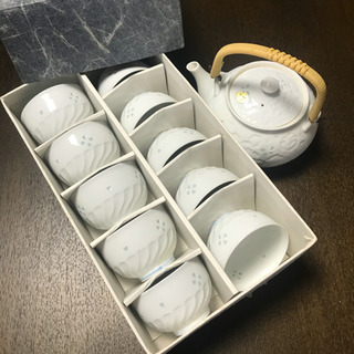 有田焼きの急須と湯呑みセット未使用品