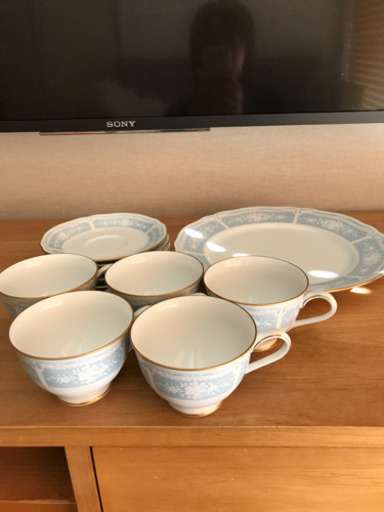 ノリタケ レースウッドゴールド サロンセット