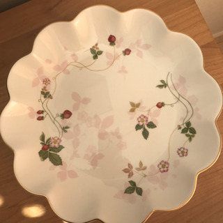 ウェッジウッド ワイルドストロベリー カップ 皿の画像