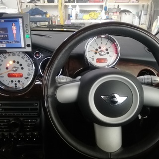 ミニクーパー　ナビ　サンルーフ　保証有の画像