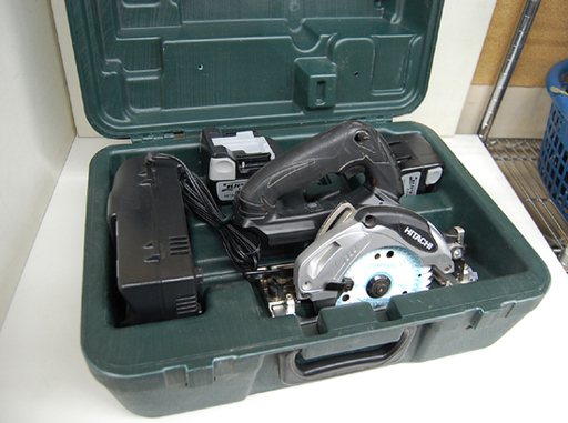 日立工機 コードレス丸のこ C14DSL2 14.4V 125mm バッテリー×2個 専用ケース付き HITACHI 電動工具 DIY  ☆ PayPay(ペイペイ)決済可能 ☆ 札幌市 清田区 平岡