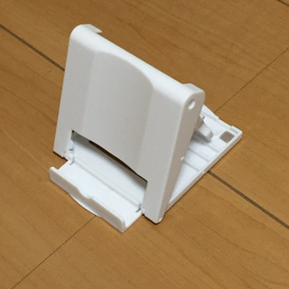 【0円処分‼︎】折りたたみ式スマホスタンド(白)