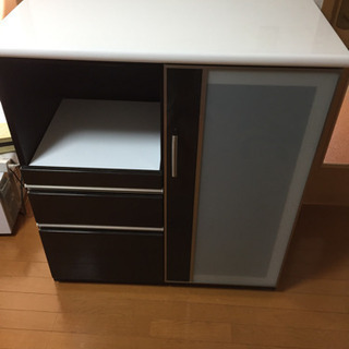 ニトリの食器棚レンジ台