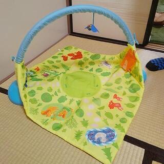 赤ちゃんのプレイマット