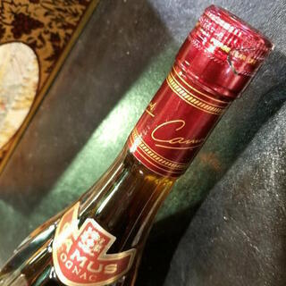 洋酒 CAMUS GRAND VSOP 700ml 40% カミュ グランド コニャック ブランデーの画像