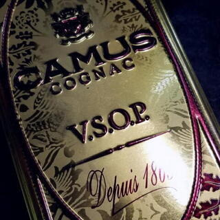 洋酒 CAMUS GRAND VSOP 700ml 40% カミュ グランド コニャック ブランデーの画像