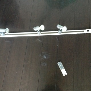ELPA朝日電器 ライティングバー 高天井用照明器具 リモコン付きの画像