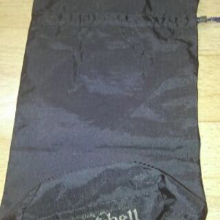 mont-bellのジャンパー用携行袋