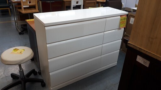 ID:G9119992　チェスト４段２列