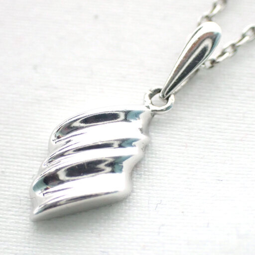 E305 ジュエリーマキ Pt850 デザイン ネックレス