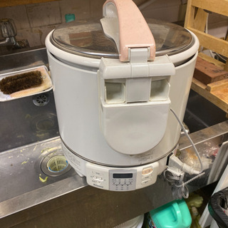 リンナイ　ガス炊飯器　5合炊き　保温機能付き