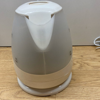 電気ケトルの画像