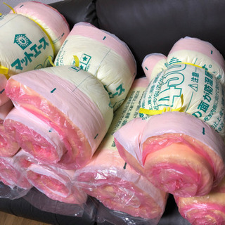 【取引中】住居用グラスウール断熱材　マットエース　8枚セット